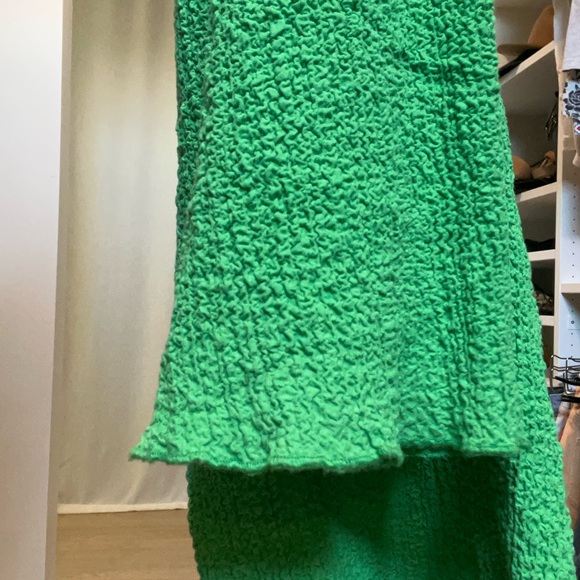 Green Zara Crinkle Pants - Picture 3 of 3